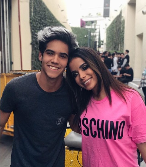 Flavio Nogueira registra momento com Anitta (Reprodução: Instagram)